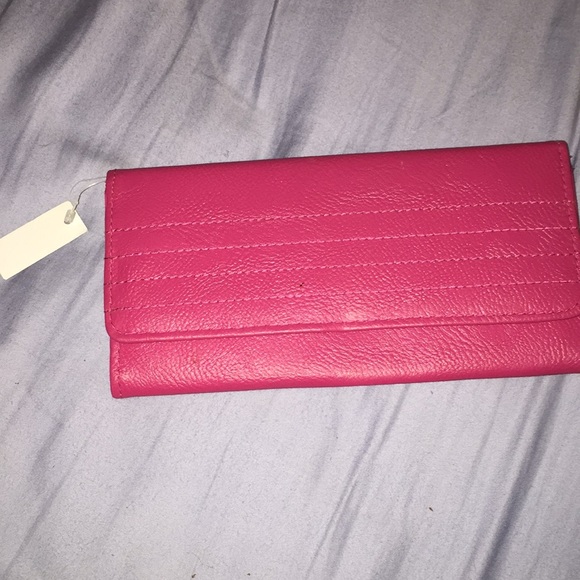 Hot pink wallet - Picture 1 of 3